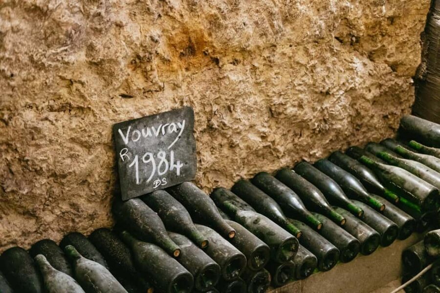 From Paris: Loire Valley Chambord Castle and Wine Tasting - Montlouis-sur-Loire Winery Tour and Wine Tasting That Makes Loire Wines Click