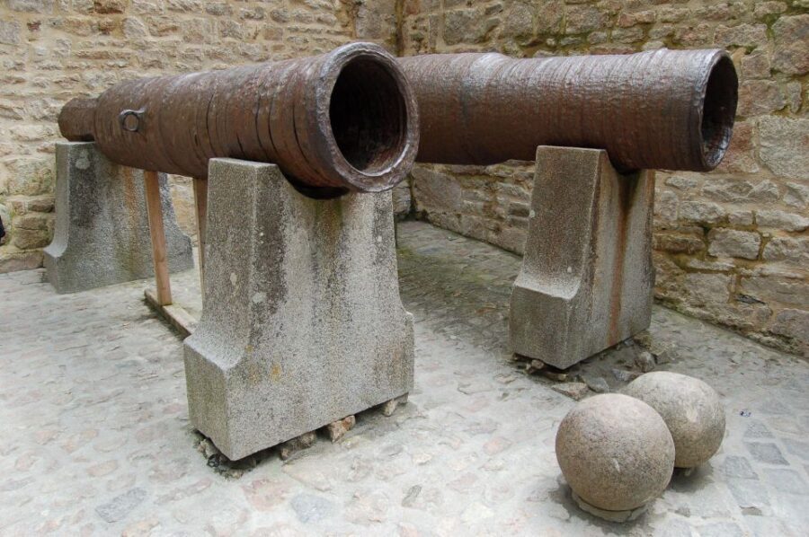 From Paris: Mont-Saint-Michel & Honfleur Private Day Tour - Key highlights to know before you go