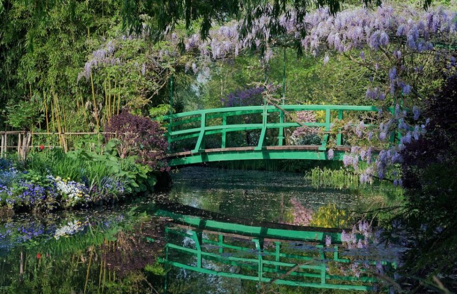 From Paris: Private Day Trip to Giverny and Auvers sur Oise - Why Monet in Giverny and van Gogh in Auvers work in one day