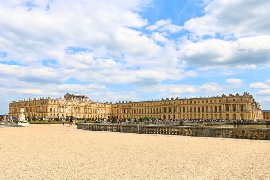 From Paris: Versailles Guided Tour with Skip-the-Line Ticket - Who this Versailles tour suits best (and who should skip it)