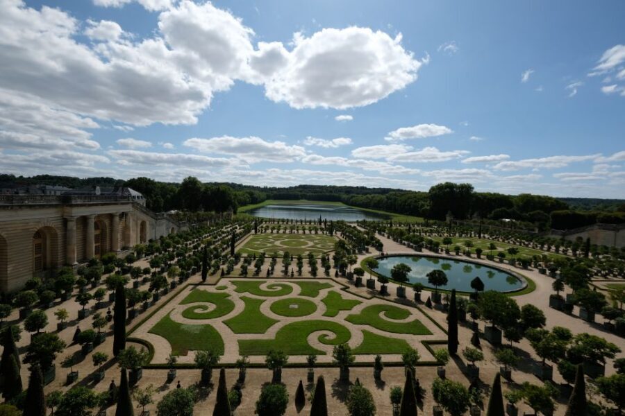From Paris: Versailles Palace and Gardens Guided Day Trip - Who This Tour Suits Best (and Who Should Rethink It)