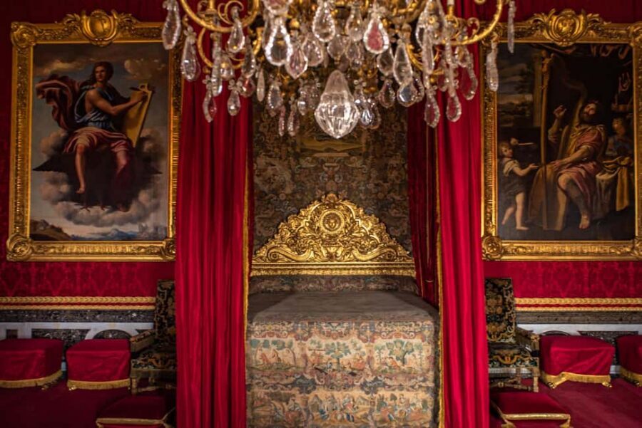 From Paris: Versailles Palace & Gardens Private Guided Tour - Transportation and Timing: Why 270 Minutes Can Work