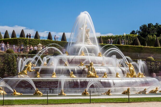 From Paris: Versailles Palace Live Tour with Gardens Access - Should you book this Versailles Palace and Gardens tour from Paris?
