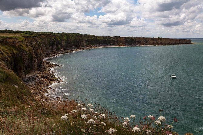 From Paris - WWII American Landing Beaches Discovery Private Tour - Pointe du Hoc: where the cliffs do the talking