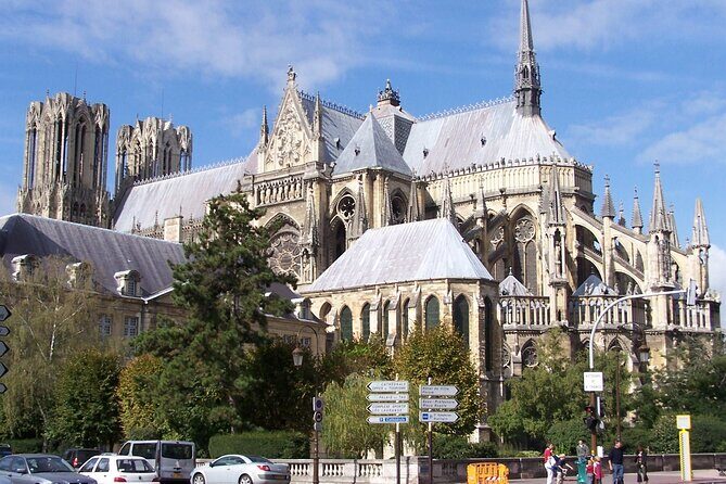Full Day All-inclusive Tour in Champagne from Paris in a Minivan - The tasting strategy: how to enjoy Champagne without feeling wrecked