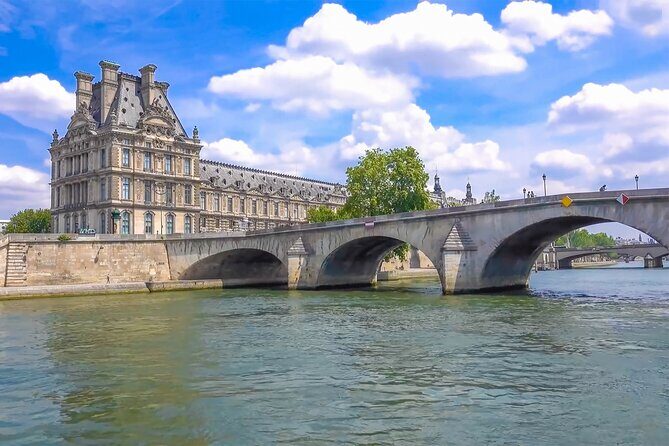 Full Day Paris City Pass: 50 Museums, Unlimited Hop On/Off Cruise - Eiffel Tower stop: Trocadéro views and Champ de Mars