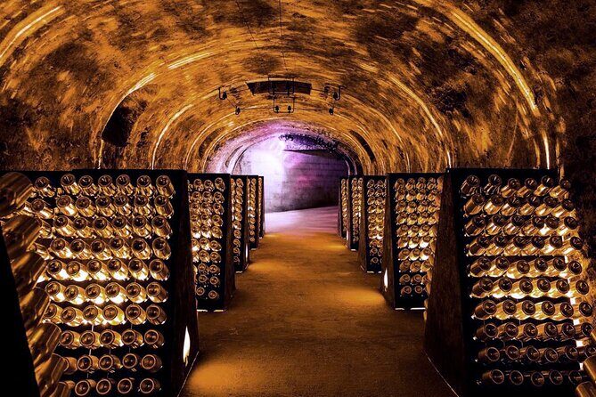 Full-Day Private Champagne Tasting in Reims and its Vineyards - Lunch near Bezannes: a traditional French meal in a golf-club setting