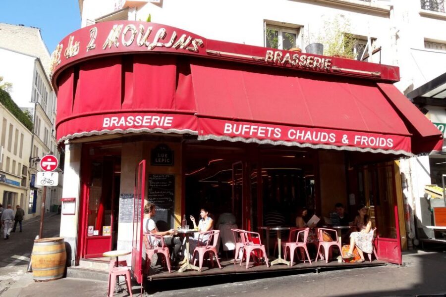 German private Walking Tour through Montmartre & Passages - Passage Verdeau and more “hidden Paris” moments