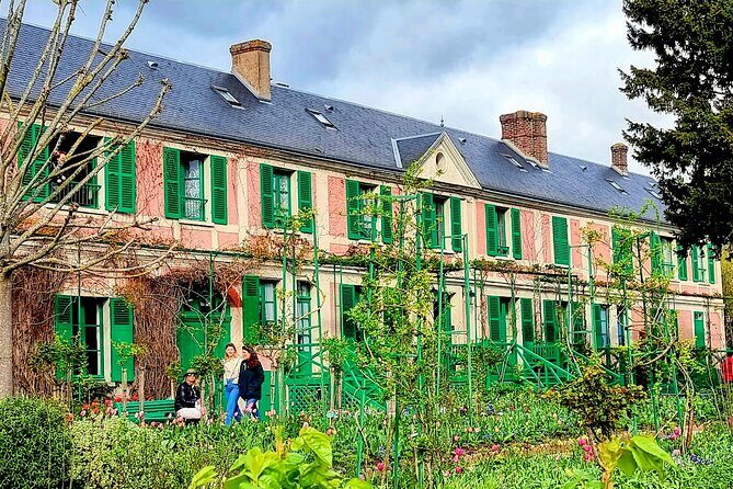 Giverny and Rouen Private Full Day Tour from Paris Van and Guide - Stop 1 at Clos-Normand: Monet’s garden as a living painting