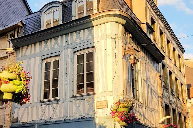 Giverny and Rouen Private Full Day Tour from Paris Van and Guide - Rouen’s Cathedral-and-streets walk: Notre-Dame, Joan of Arc, and the Gros-Horloge