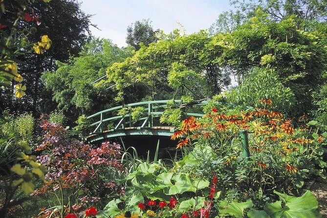 Giverny and Versailles Private Full-Day Tour - Price and value: is $2,082.78 per group worth it?
