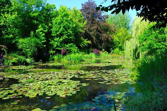 Giverny Auvers Van Gogh Private Guided Day Tour from Paris - Auvers sur Oise: Van Gogh’s 70 days in context