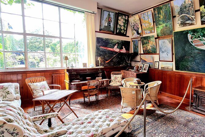 Giverny Auvers Van Gogh Private Guided Day Tour from Paris - Pension Ravoux and the bedroom moment