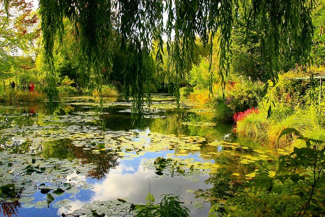 Giverny Monet's House & Gardens Private Half-Day Trip from Paris - Clos Normand and Water Garden: the views you’ll remember for years