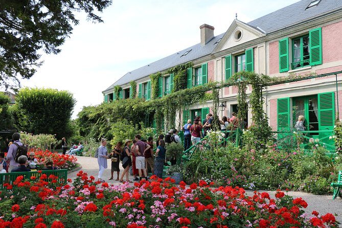 Giverny Private Half-Day Trip including Claude Monet' Gardens & House from Paris - Should You Book This Private Half-Day Monet Trip?