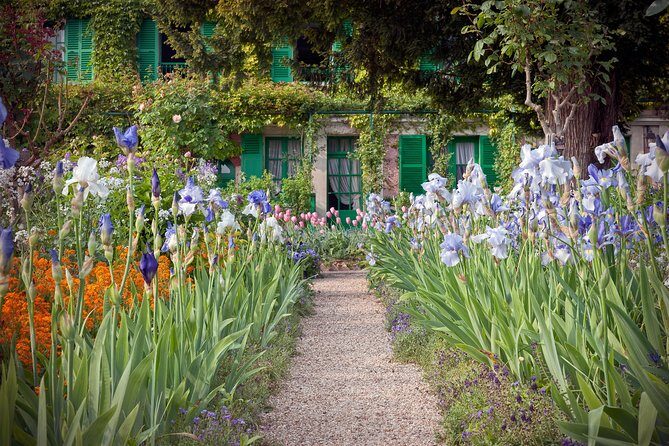 Giverny Private Trip with Monet's House, Gardens & Impressionism Museum - Clos Normand revisit: why a second garden stop can help