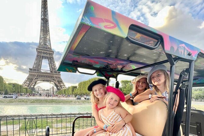 Guided and Private Tour of Paris by Golf Cart - Pont Neuf and Notre-Dame: The Old Core Without Ticket Anxiety