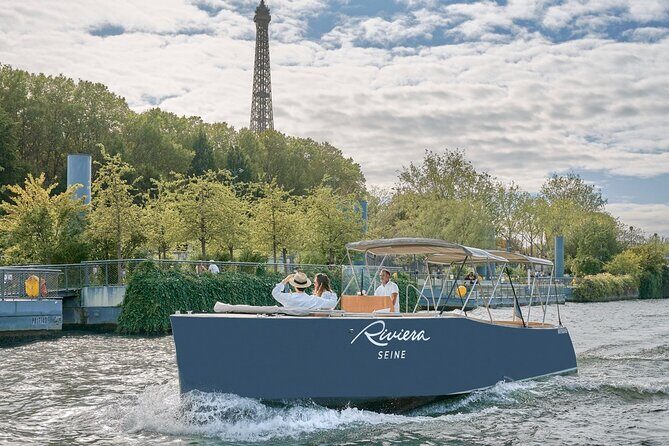 Guided Luxury River Cruise & Walking Tour of Paris' Monuments - Your guide matters more than you think