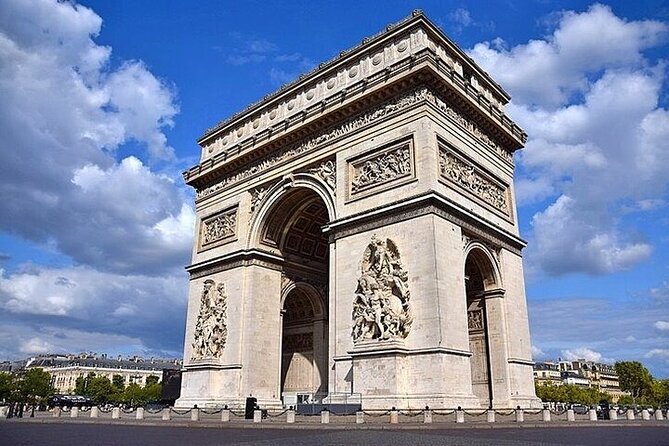 Half Day Paris Tour with Hotel pickup and drop - A practical way to see Paris in only 4 hours