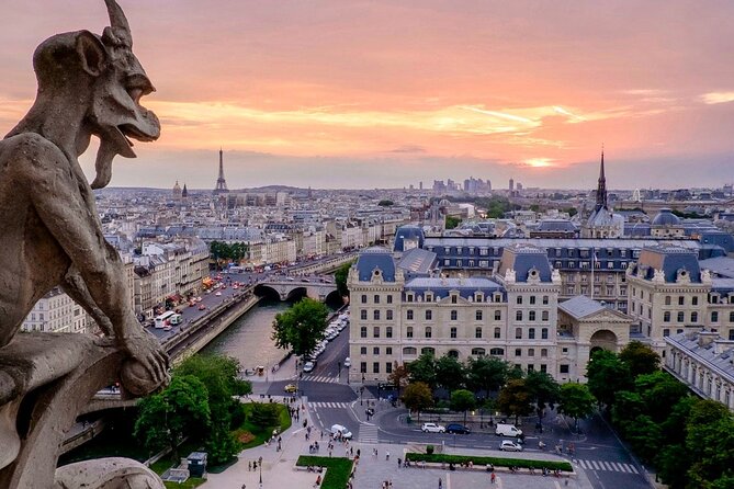 Half Day Walking Tour to Over 30 of the Top Sights of Paris - Louvre and the “why” stops: seeing without entering