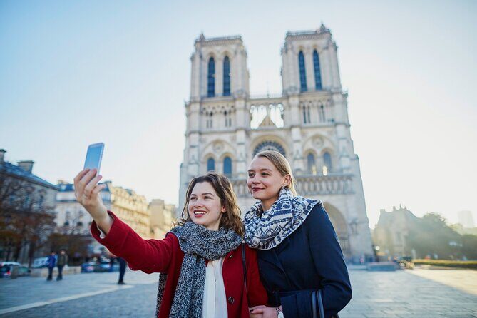 Historic Heart of Paris: Île de la Cité Walking Tour - Key highlights you will actually feel