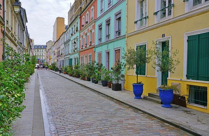 Historical Paris Walking Tour to Vibrant Food Market - Key things you’ll notice on this tour