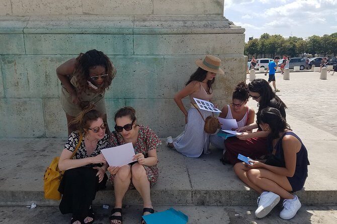 Historical treasure hunt in the city of Versailles - English experience and how the mobile ticket helps