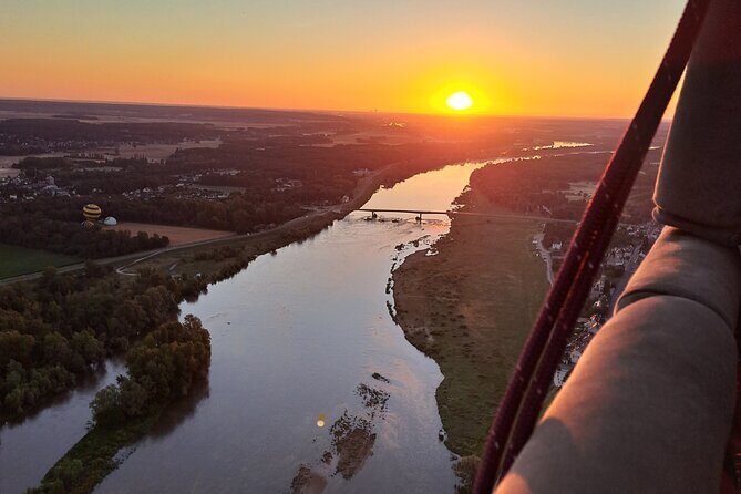 Hot air ballooning: Chambord, Blois, Chenonceau, Cheverny or Chaumont - Where Your Views Come From: Chambord, Chenonceau, Cheverny, Chaumont, and Blois