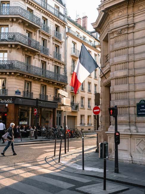 Île de la Cité: A Private Tour of Paris' Most Famous Monuments - Price and value: is $106 per person fair for a 2-hour private monuments tour?