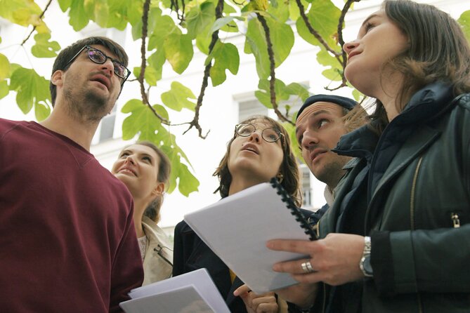 Investigation game - Montmarte - Public competition vs private treasure hunt: choose your stress level