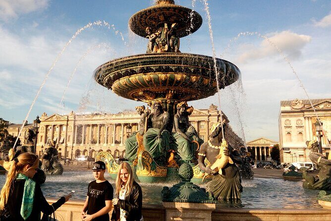 Kickstart Paris Private Tour. City Highlights for Newcomers - Saint-Germain-des-Prés: the café-and-ideas neighborhood