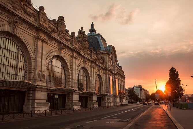 Kid-Friendly Paris Orsay Museum Tour with Expert Guide - Private, small-group guide style (and it’s not one-size-fits-all)