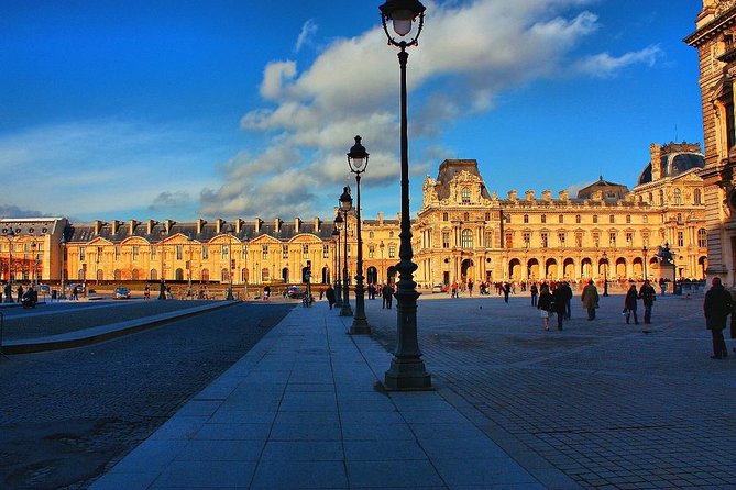 Kid Friendly Private Paris Louvre Tour with Tickets - The masterpieces you can’t realistically miss with kids