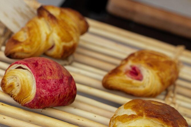 Kids in the Kitchen - CrOisSaNtS - Kid-friendly twists: coloring croissants and shaping for smiles