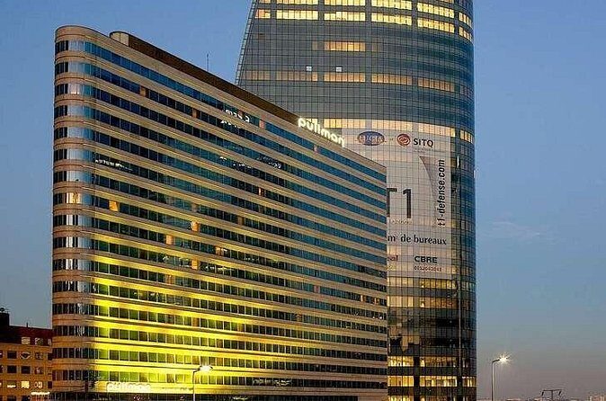 La Defense Private Transfer to Airport or Central Paris - Drop-off at your terminal: the part that makes the rest of the day easier