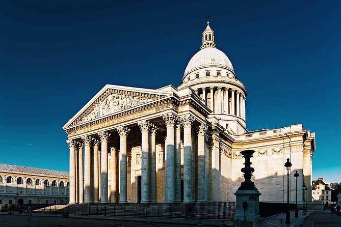 Latin Quarter Paris Guided Walking Tour Semi-Private 12ppl Max - Semi-private group size: what max 12 means in real life