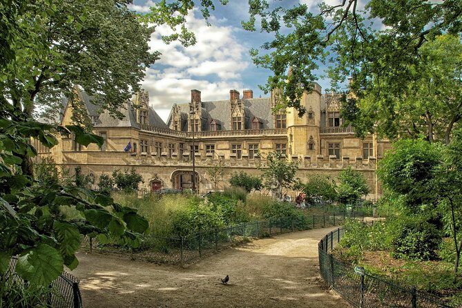 Latin Quarter Paris Private Tour - Sorbonne and the Paris colleges: student culture you can feel