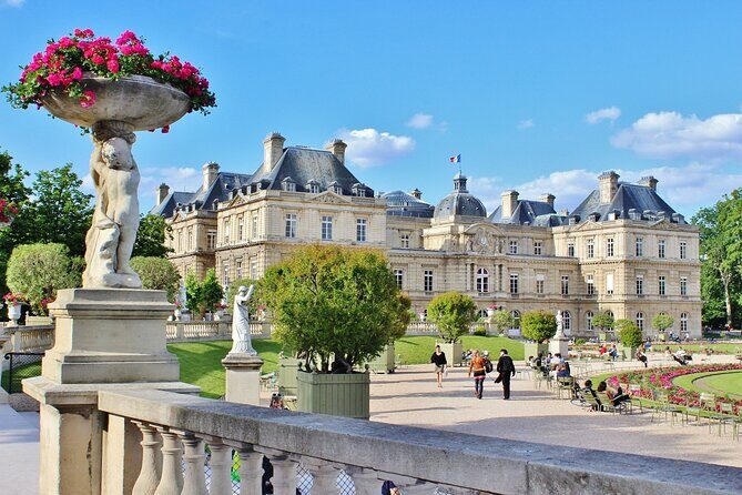 Latin Quarter Paris Private Tour - Starting at Odette Pastry Shop on rue Galande