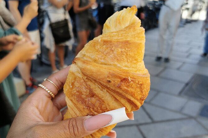 Latin Quarter Pastries & Chocolate Food Tasting Tour - Practical Tips: How to Handle Sweet Overload and Keep It Comfortable
