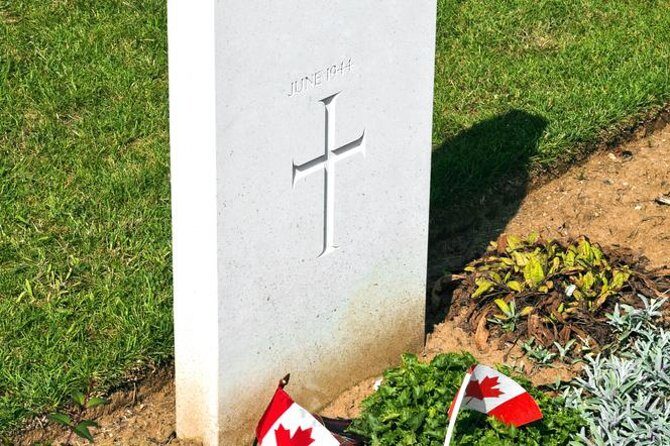 Le Havre Shore Excursion: Private Day Tour to Juno Beach Sector & Ardenne Abbey - Juno Beach time: obstacles, vantage points, and the scale of the landing