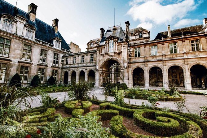 Le Marais District & Jewish Quarter - Exclusive Guided Walking Tour - Quick Reality Check: This Is a Walking Tour With Smart Pacing