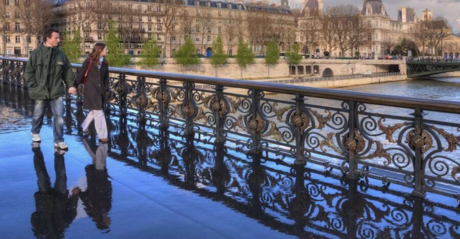 Le Marais: Explore Old Paris with a Local Host - A 3-hour Old Paris walk that starts where you need it
