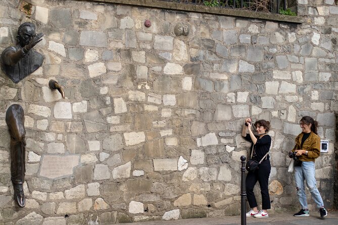 Learn the art of street photography in the heart of Montmartre! - Why this Montmartre street photography walk works