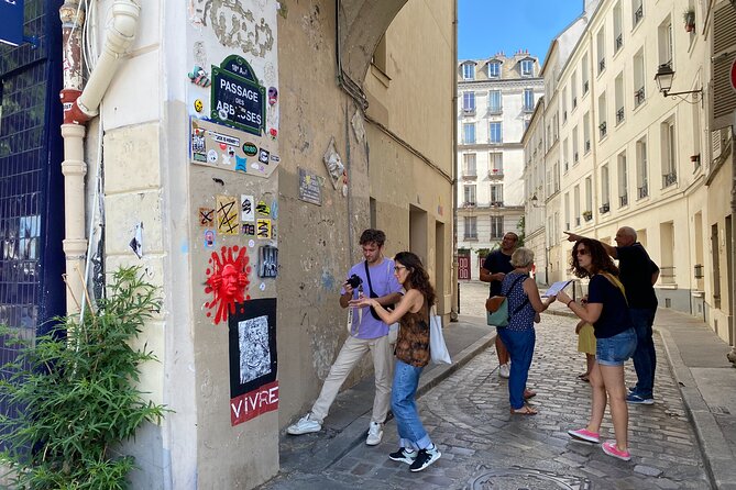 Learn the art of street photography in the heart of Montmartre! - About your gear: bring what you have, and use it better