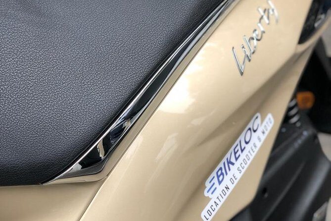 Liberty scooter rental Piaggio 50cc (4T) Paris - Key things to know before you book
