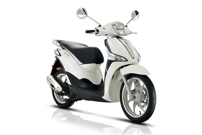Liberty scooter rental Piaggio 50cc (4T) Paris - Liberty Piaggio 50cc in Paris: Why a scooter feels worth it