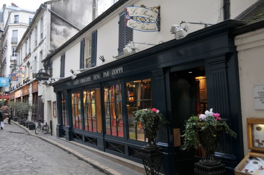 Lifestyle Tour of Saint-Germain-des-Prés - Starting at the Church Portal: Getting Your Bearings Fast