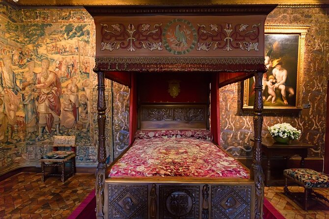 Loire 3 Best Castles with Wine Tasting Private trip from Paris - Château Royal d’Amboise: From Gothic to Renaissance (and Leonardo’s Lasting Footprint)