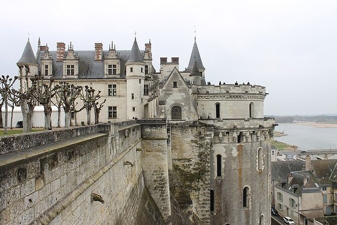 Loire 3 Best Castles with Wine Tasting Private trip from Paris - Château de Chambord: Renaissance Power, 440 Rooms, One Stare-At-Me Staircase