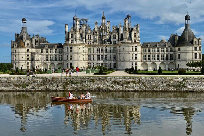 Loire Castles Chenonceau, Chambord & 2 Wineries Private Trip - Plou et Fils wine tasting: learn the basics before you taste